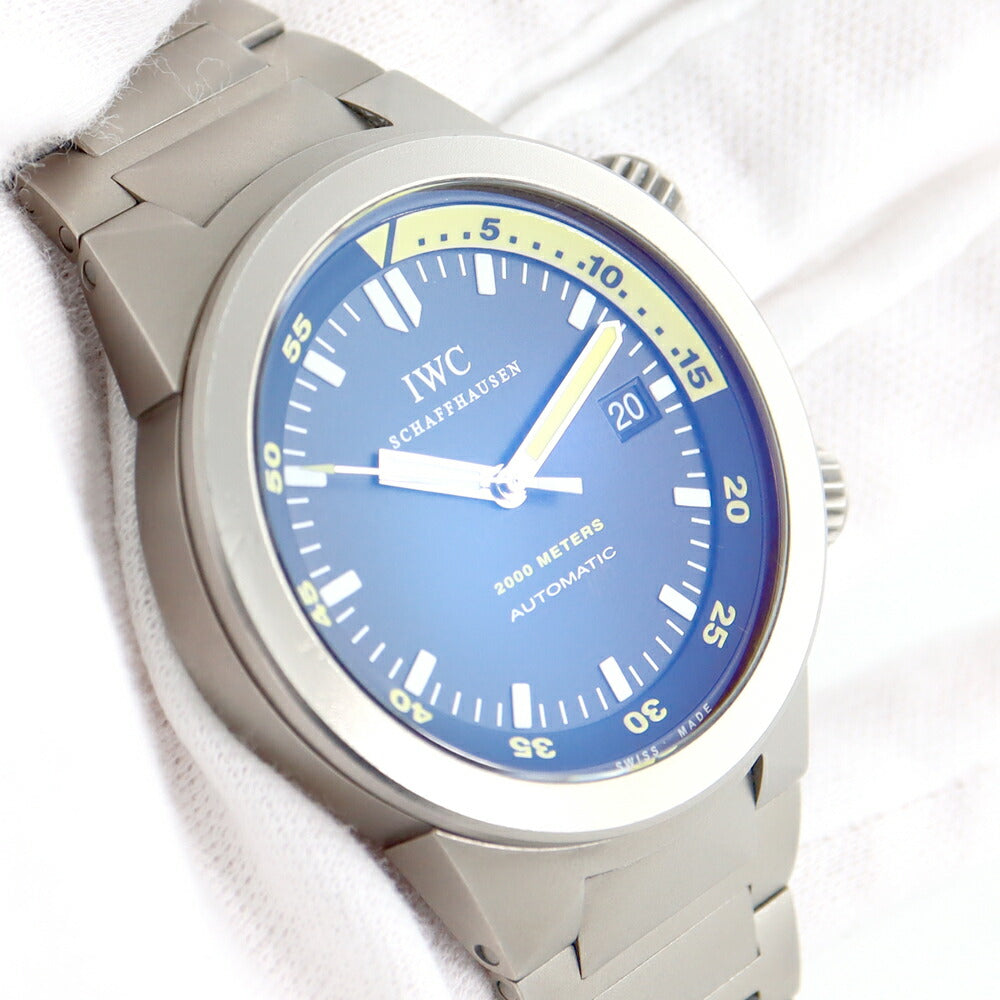 IWC インターナショナルウォッチカンパニー アクアタイマー 2000 IW353803 デイト ダイバー 2000m防水 ブラック 黒 チタン メンズ 自動巻き【6ヶ月保証】【腕時計】【中古】