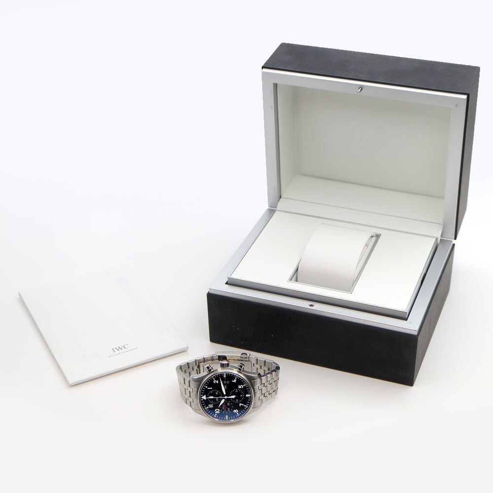 IWC インターナショナルウォッチカンパニー パイロットウォッチ クロノグラフ IW377701 デイデイト スモールセコンド 60m防水 黒 ブラック SS ステンレス メンズ 自動巻き【6ヶ月保証】【腕時計】【中古】