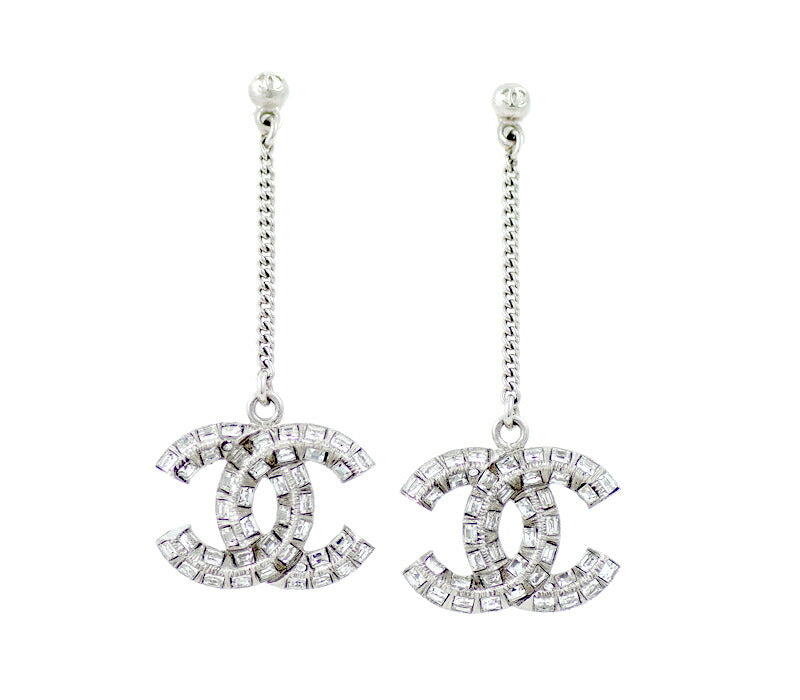 CHANEL Chanel Bucket Rhinestone Coco Mark Long Earrings B19V Silver Ladies Vintage Antique [Jewelry] [Used]