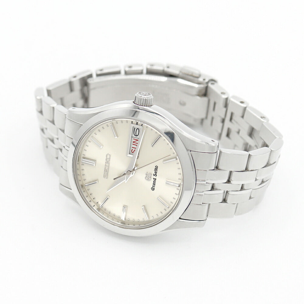 Battery replacement SEIKO Seiko GS Grand Seiko Day Date 9F83-0AB0 SBGT015 Silver SS Stainless Men Quartz [6 months warranty] [Watch] [Used]